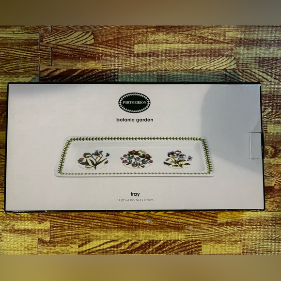 Porcelain serving tray - Picture 1 of 3